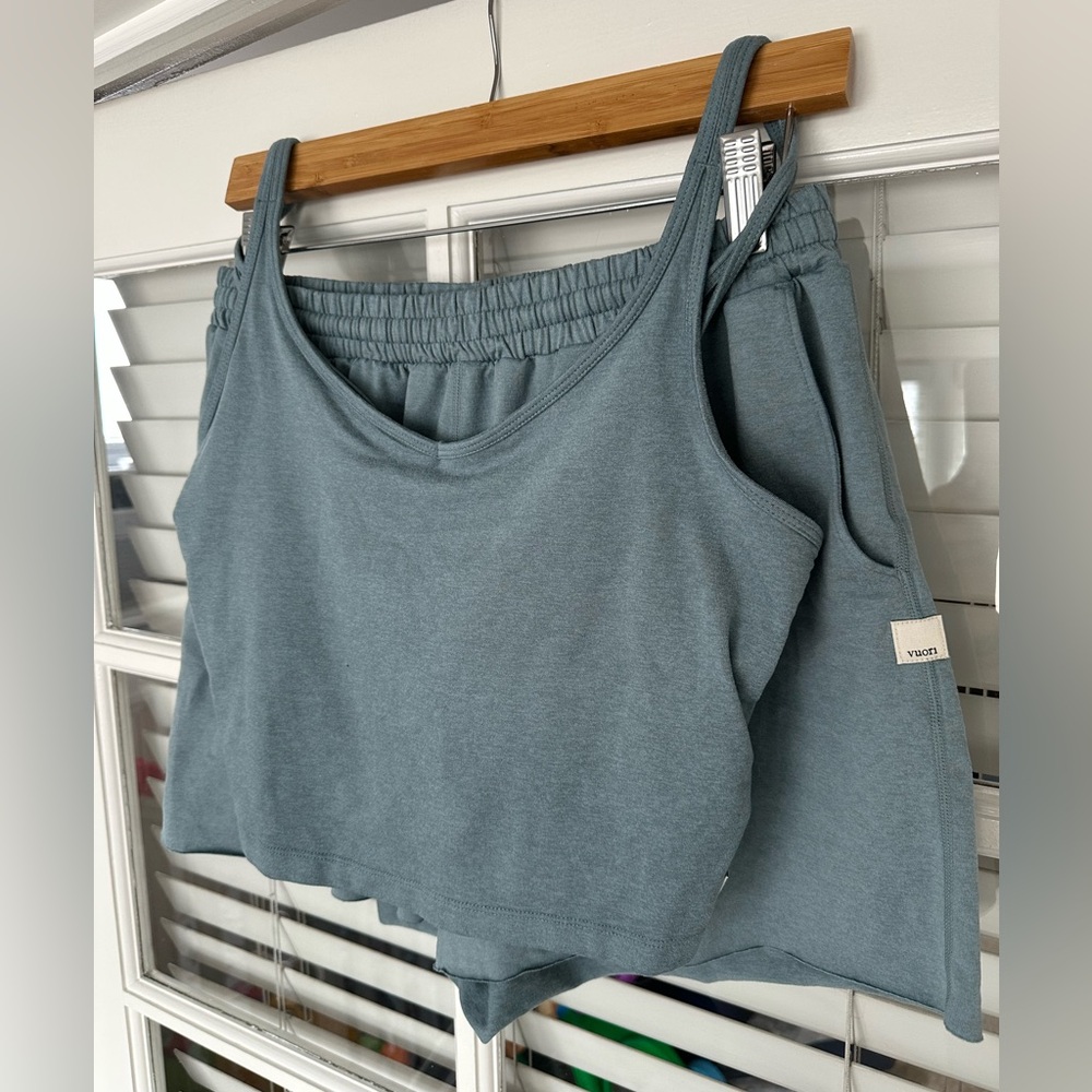 Vuori Women's Halo Performance Set in Teal Blue - Picture 3 of 3